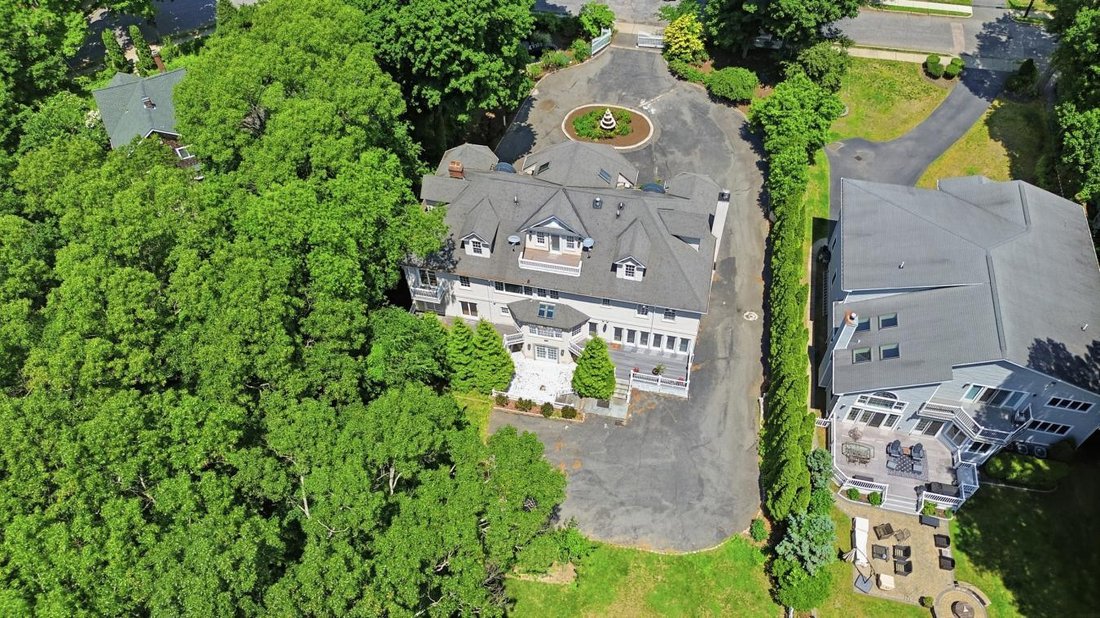 House in Newton, Massachusetts, United States 4 - 18163433