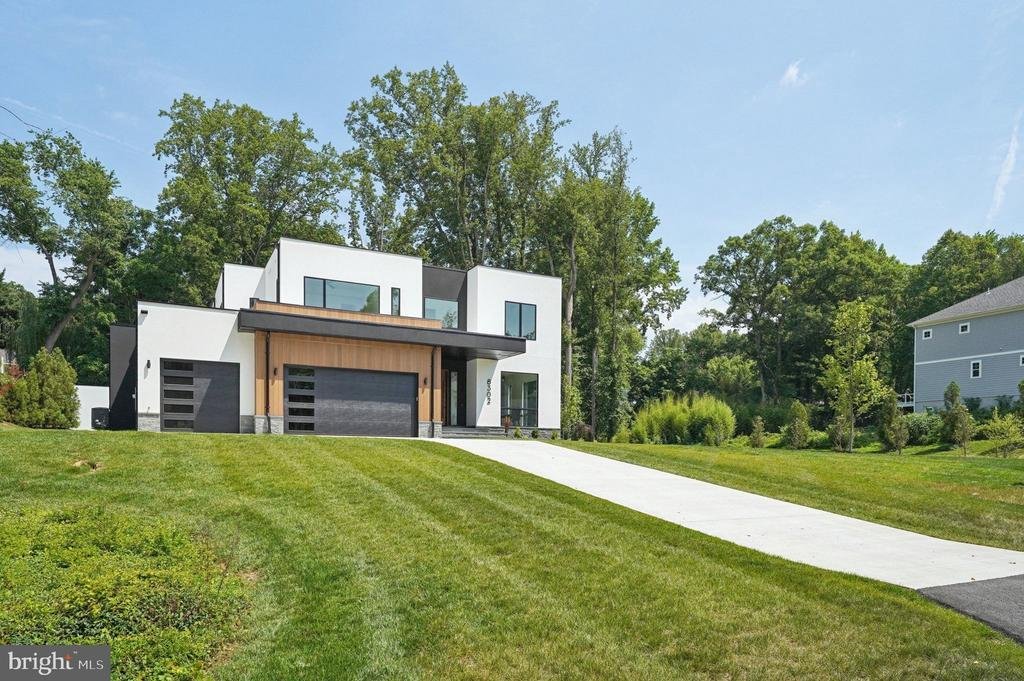 House in Annandale, Virginia, United States 2 - 17403893