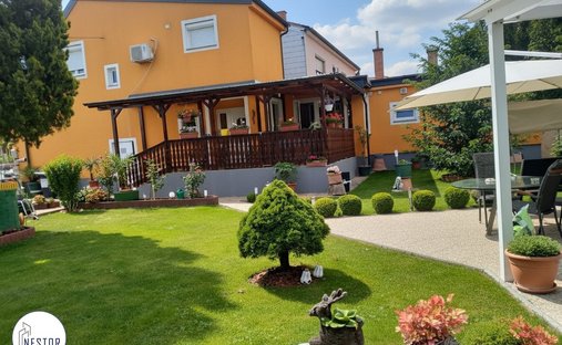 Casa en Deutsch-Wagram, Baja Austria, Austria 1