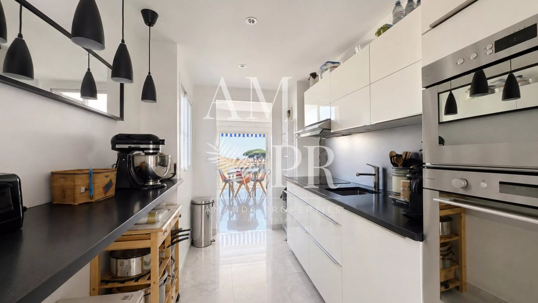 Apartment in Croix des Gardes, Cannes, France 4 - 17735634