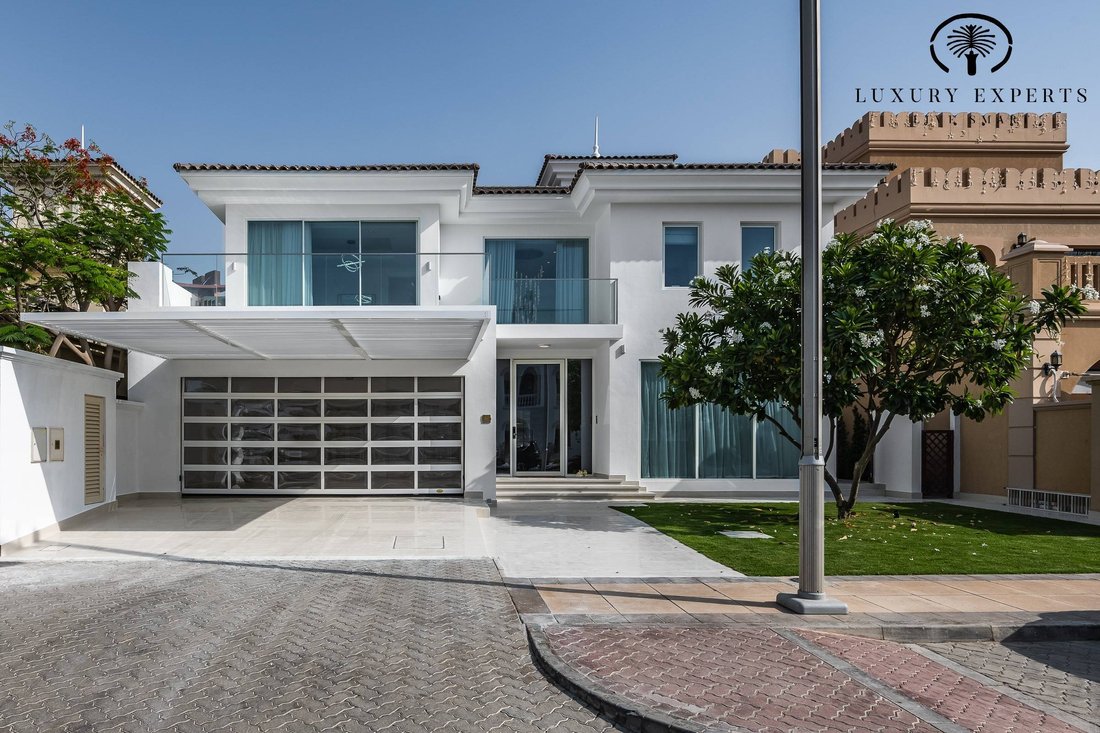 Villa in Palm Jumeirah, Dubai, United Arab Emirates 1 - 18155580