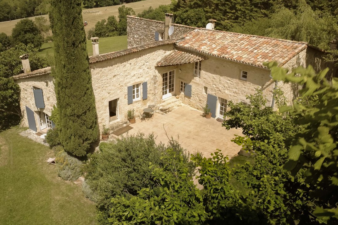 Villa in Nevons-route d'Apt, L'Isle-sur-la-Sorgue, France 3 - 18168769