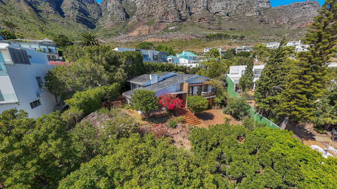 House in Bakoven, Cape Town, South Africa 5 - 18165990
