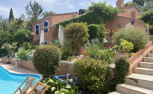 Villa in Sud, Auriol, France 1