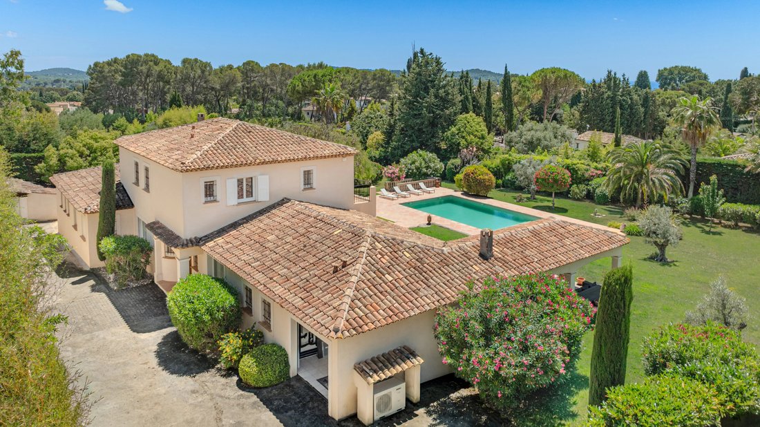 Villa in Mougins, Provence-Alpes-Côte d'Azur, France 2 - 18156493