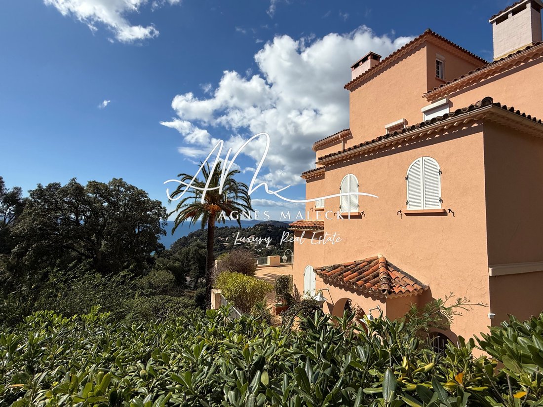 Apartment in Rayol-Canadel-sur-Mer, Provence-Alpes-Côte d'Azur, France 1 - 17411743