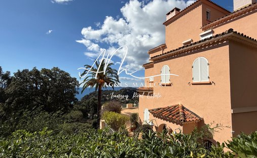 Apartment in Rayol-Canadel-sur-Mer, Provence-Alpes-Côte d'Azur, France 1