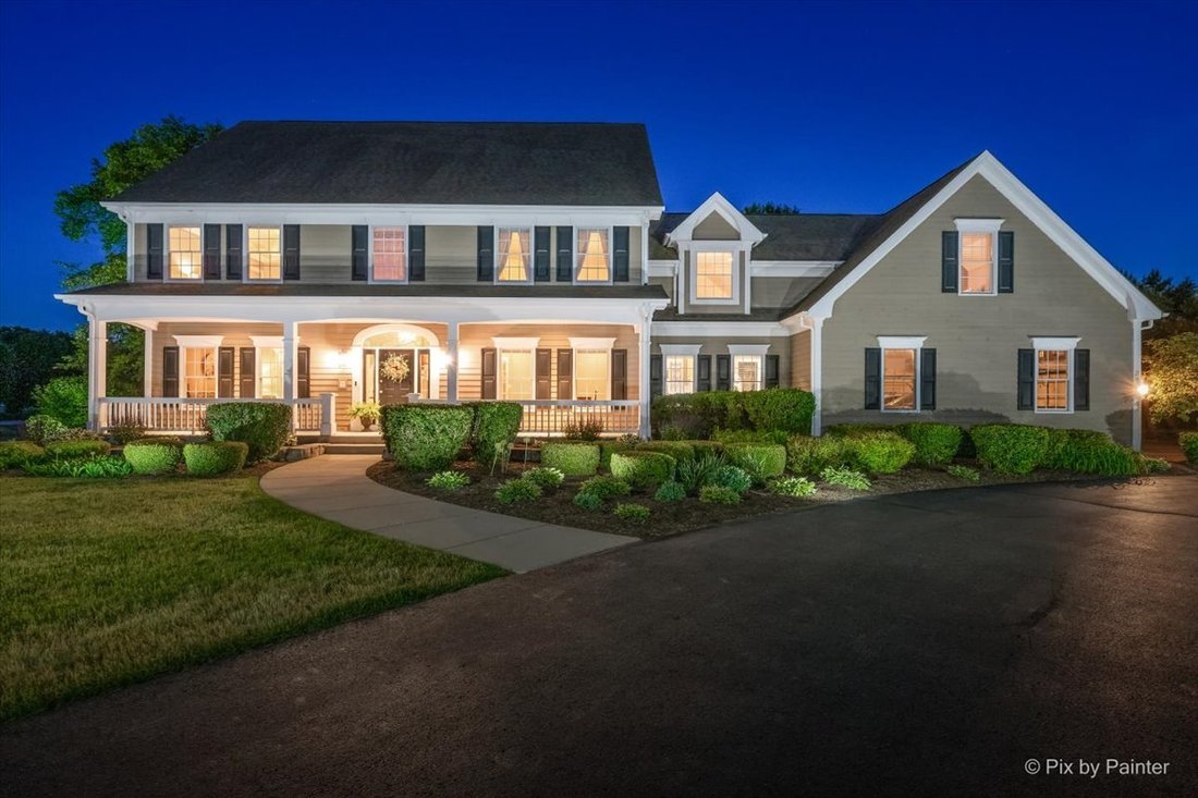 House in Cary, Illinois, United States 2 - 18159430
