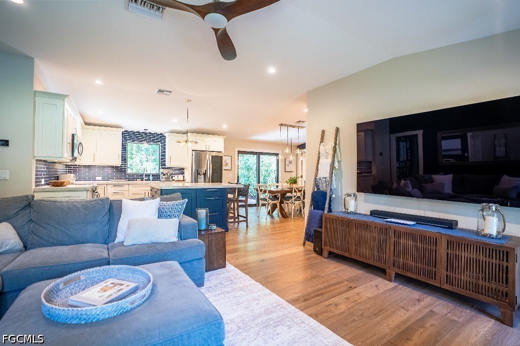 House in Naples, Florida, United States 3 - 18154944