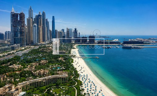 Apartment in Palm Jumeirah, Dubai, United Arab Emirates 1