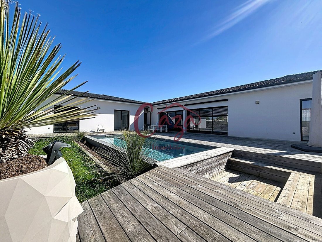 House in Camblanes-et-Meynac, Nouvelle-Aquitaine, France 1 - 18155976