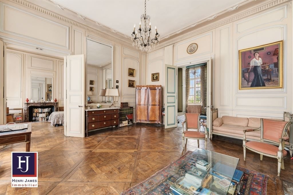 Apartment in Saint Gervais, Paris 4e Arrondissement, Paris 4 - 18159143