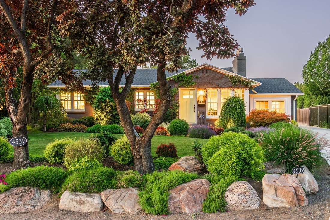 House in Holladay, Utah, United States 1 - 18155592