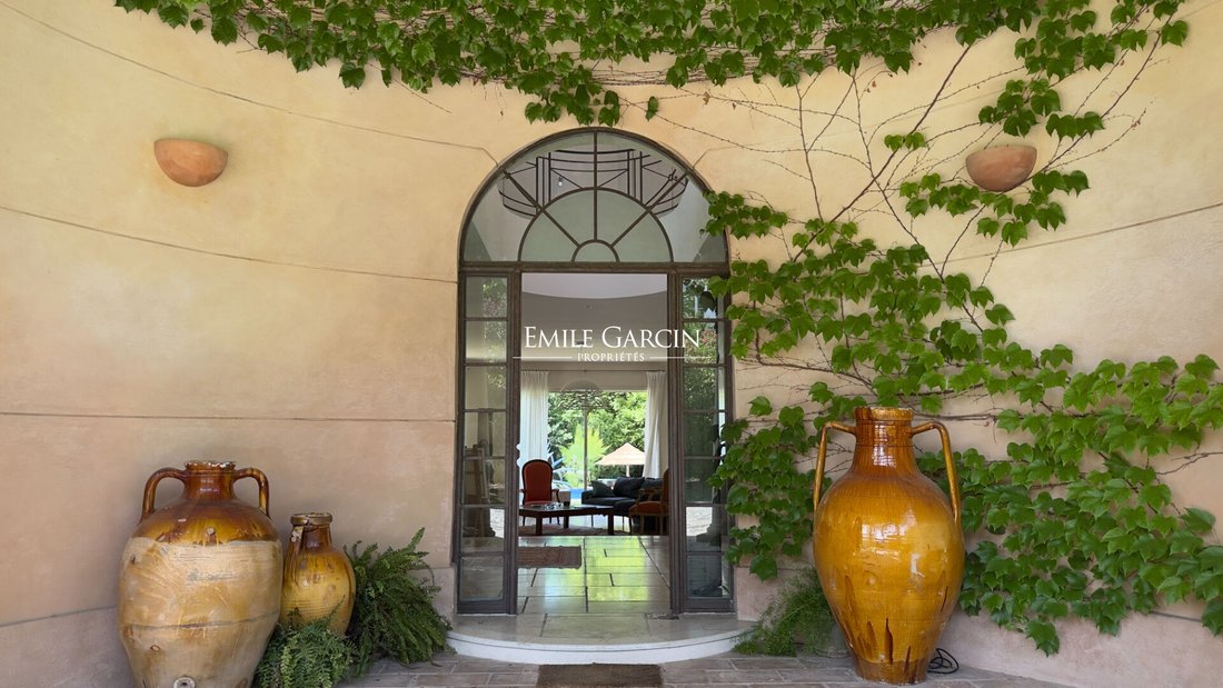 Villa in Saint Julien, Marseille, Provence-Alpes-Côte d'Azur 2 - 18160785