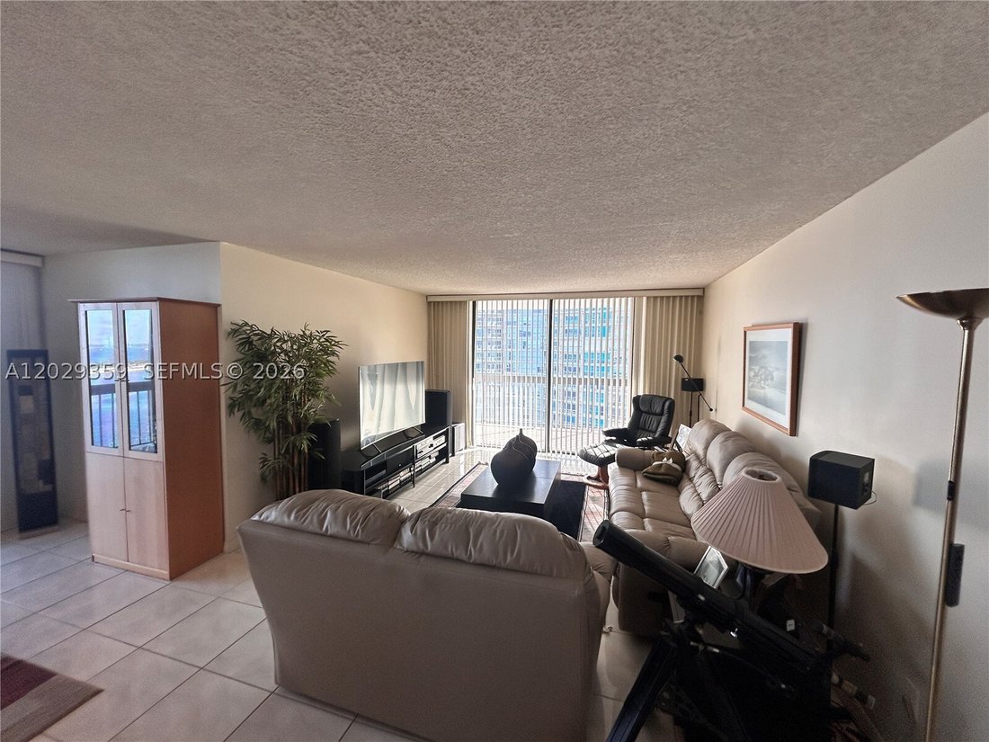 Condo in Miami, Florida, United States 4 - 18160223