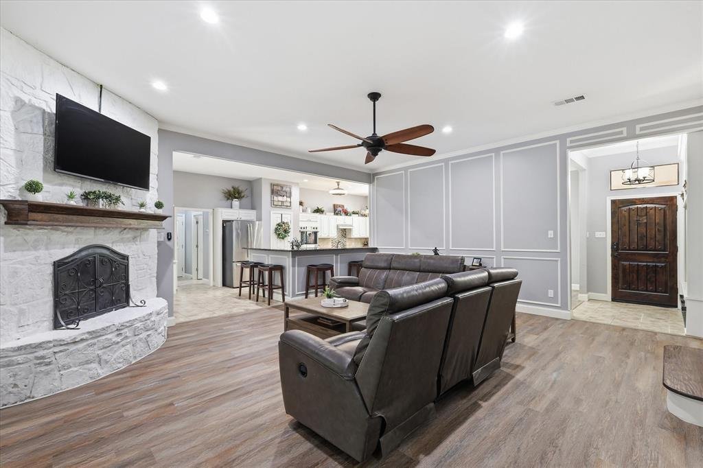 House in Crowley, Texas, United States 4 - 18159415