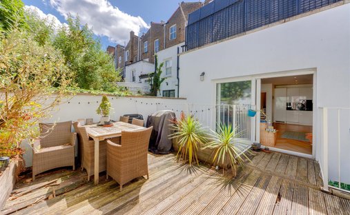Apartment in Hampstead, Camden, England 1