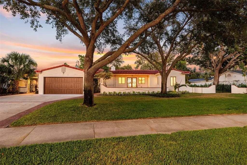 House in St. Petersburg, Florida, United States 1 - 18168187