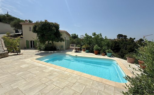 House in Castagniers, Provence-Alpes-Côte d'Azur, France 1