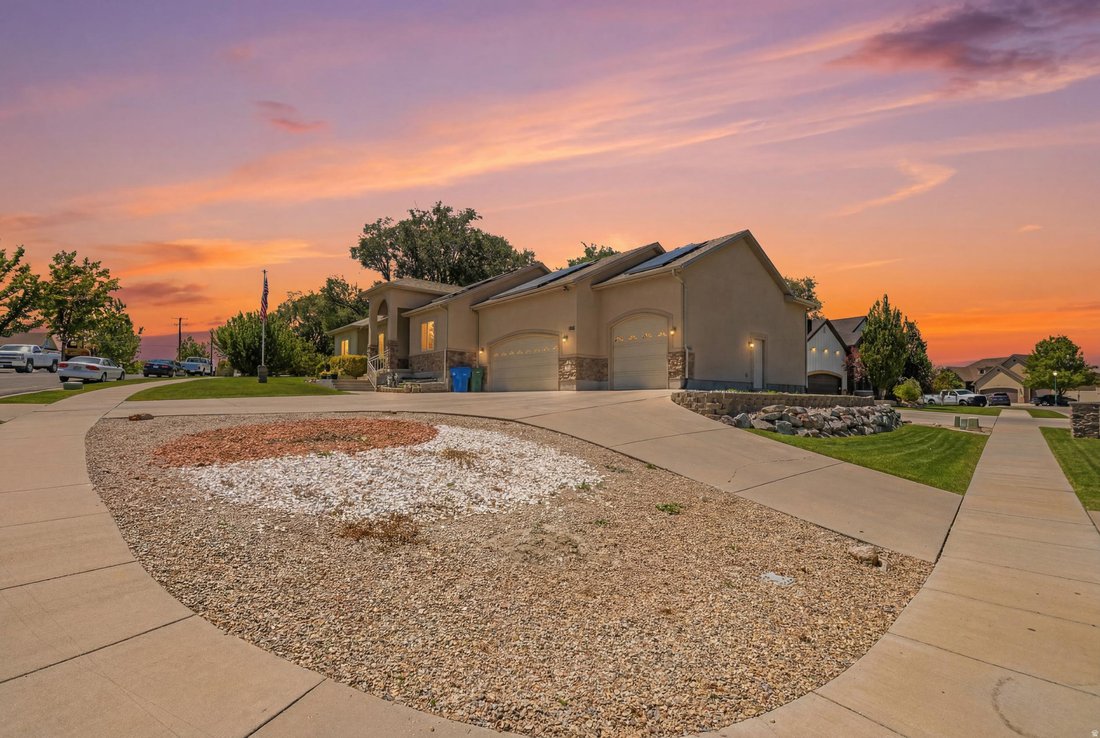 House in Riverton, Utah, United States 4 - 18154844