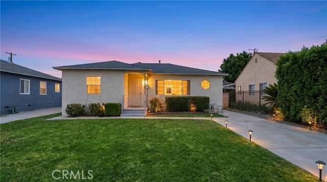 Los Angeles, California, United States 3 - 18157573