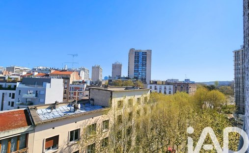 Apartment in Le Petit Pont Amphibie, Issy-les-Moulineaux, France 1