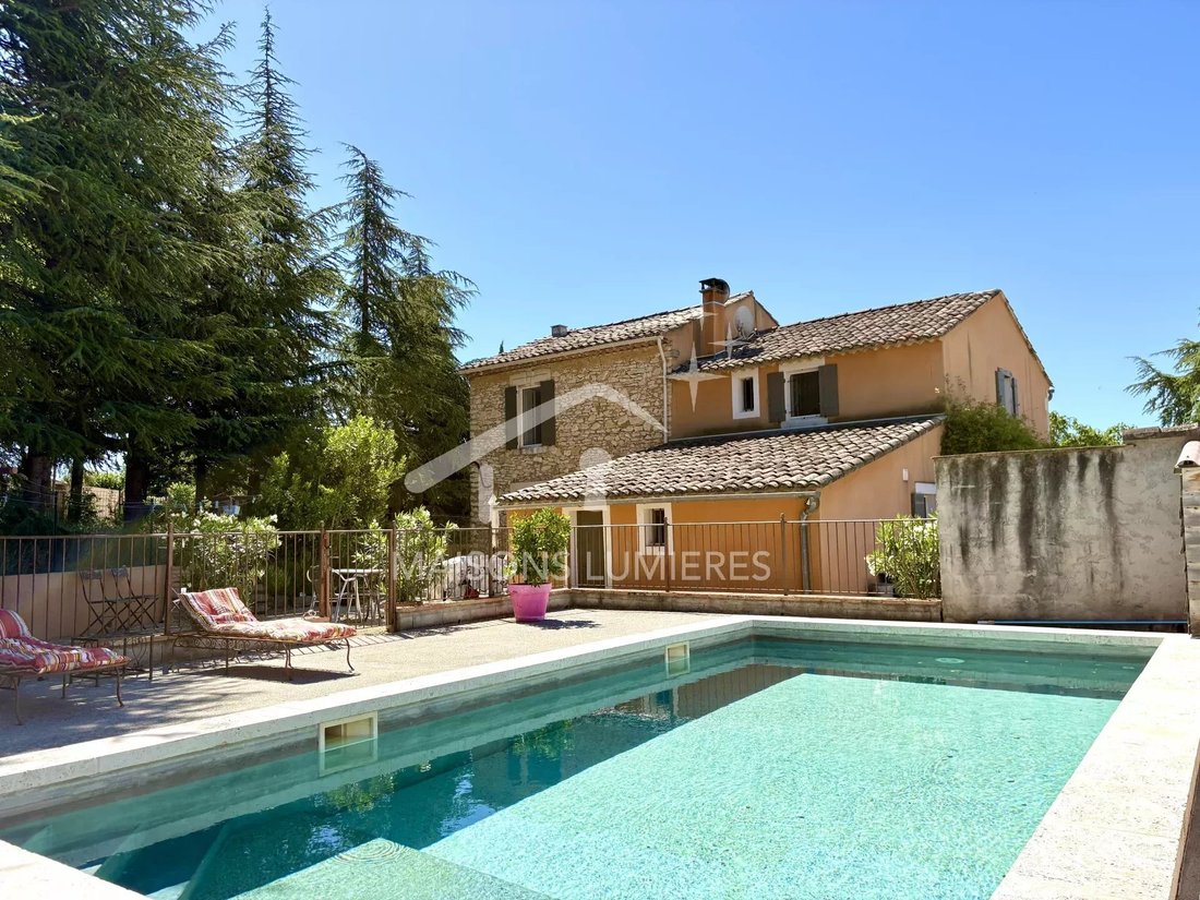 House in Saint-Saturnin-lès-Apt, Provence-Alpes-Côte d'Azur, France 1 - 18130234