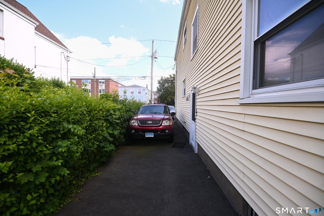 Bridgeport, Connecticut, United States 4 - 18156386