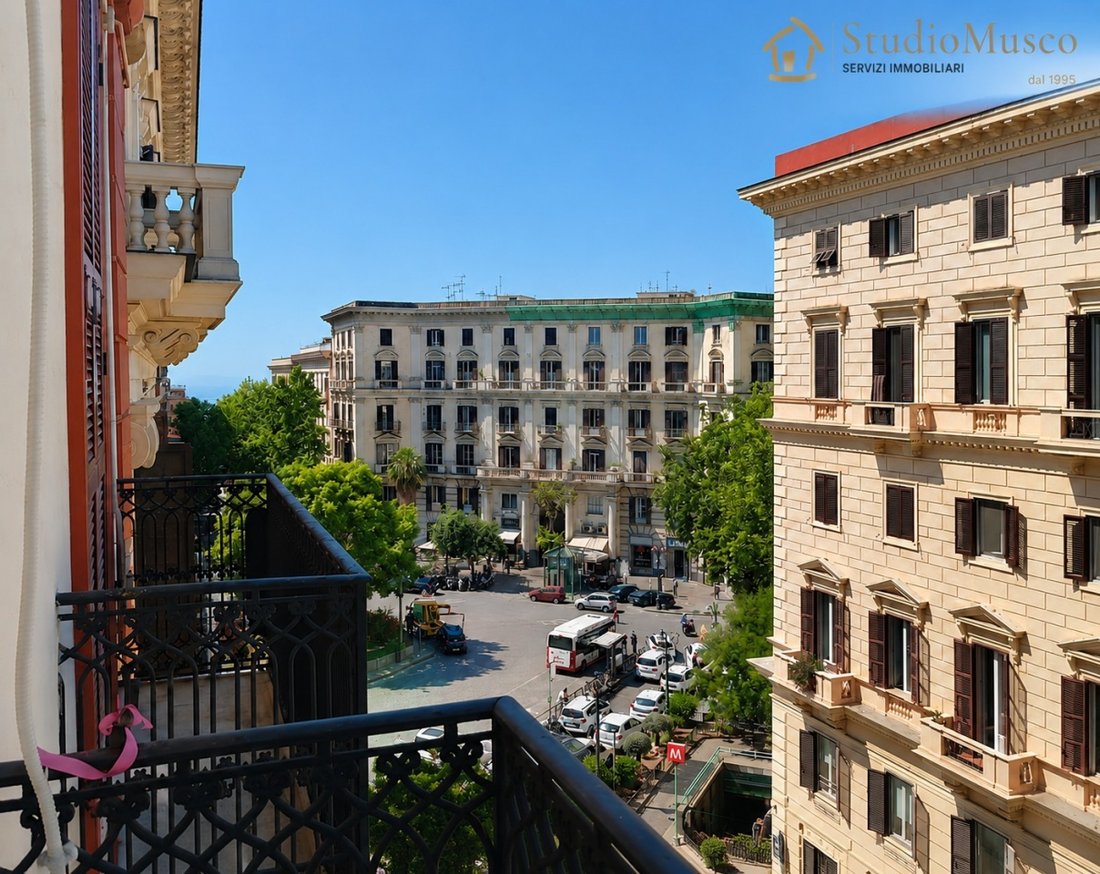 Apartment in Vomero, Naples, Campania 1 - 18156315