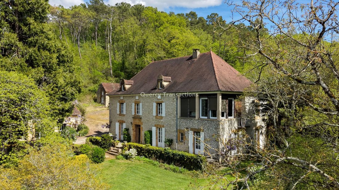 Estate in Cazals, Occitania, France 5 - 18155892