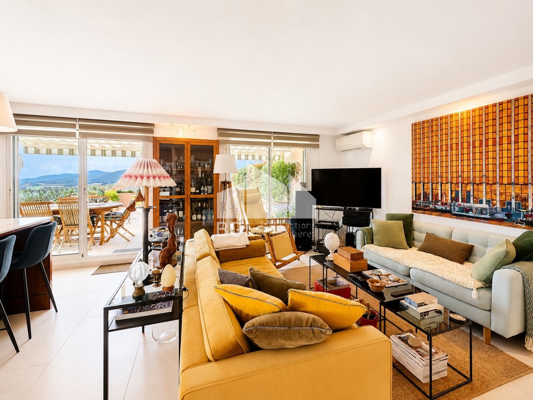 Apartment in Nord Est, Bormes-les-Mimosas, France 4 - 17774226