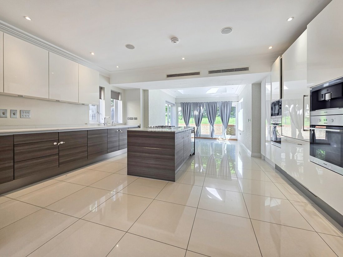 House in Golders Green, Barnet, England 2 - 18154450