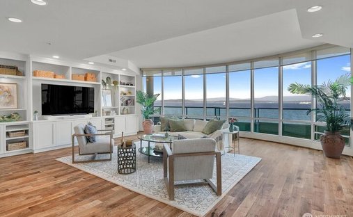 Condo in Seattle, Washington, United States 1