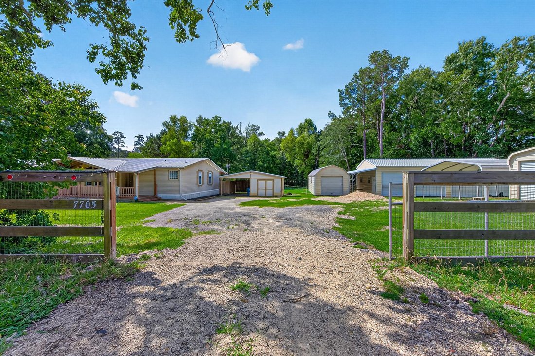 House in Montgomery, Texas, United States 3 - 18167439