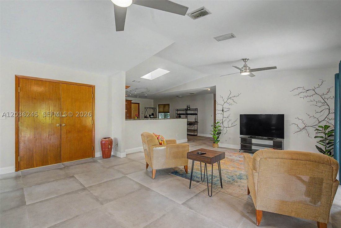 House in Miami, Florida, United States 2 - 18160140