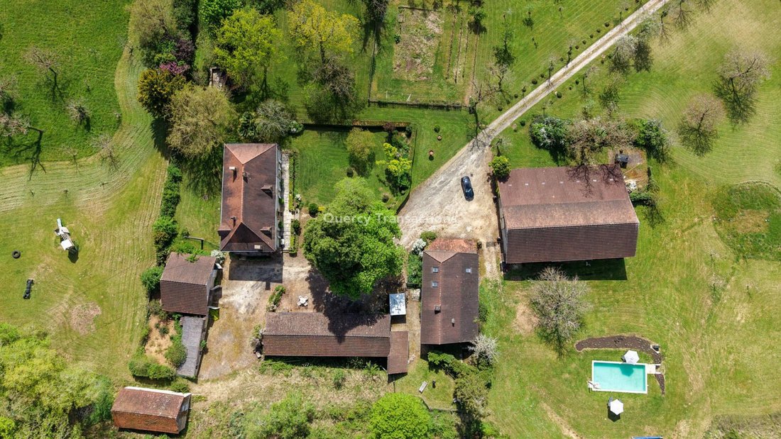 Estate in Cazals, Occitania, France 4 - 18155892