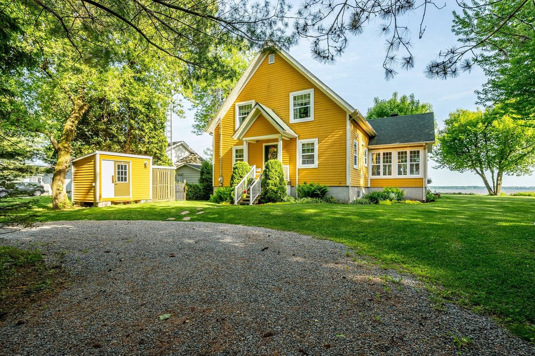 House in Sainte-Anne-de-la-Pérade, Quebec, Canada 2 - 17649808