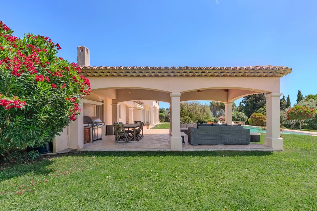 Villa in Mougins, Provence-Alpes-Côte d'Azur, France 5 - 18156493