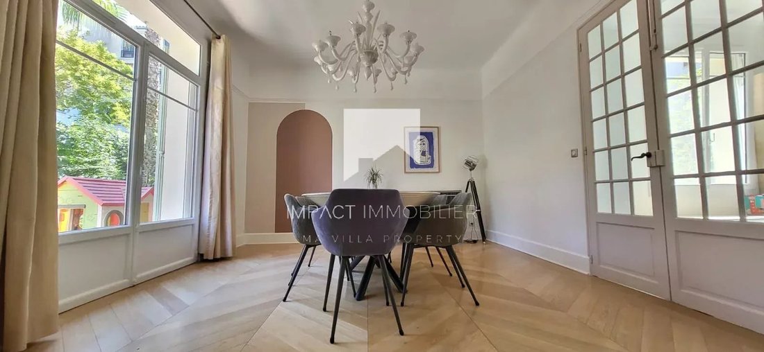 House in Hyeres, Provence-Alpes-Côte d'Azur, France 5 - 18055382
