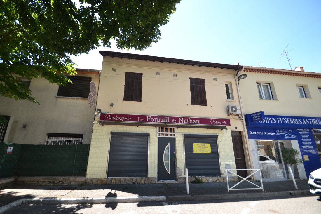 House in Les Cougoulins-Rastines, Antibes, France 1 - 18132439