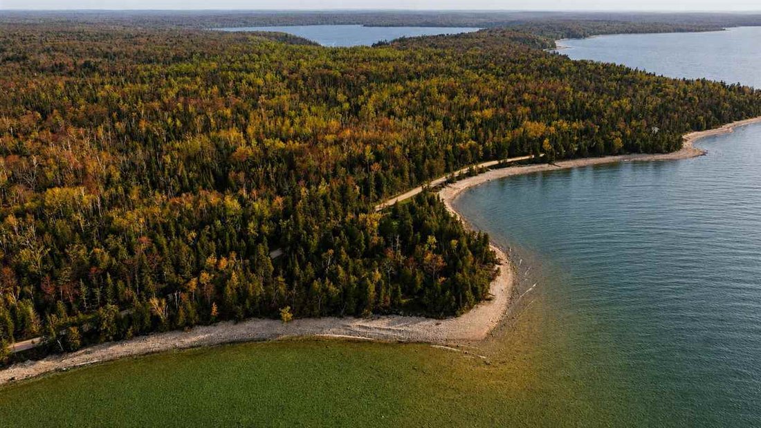 Land in Beaver Island, Michigan, United States 1 - 18159954