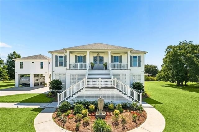 Slidell, Louisiana, United States 1 - 18166459