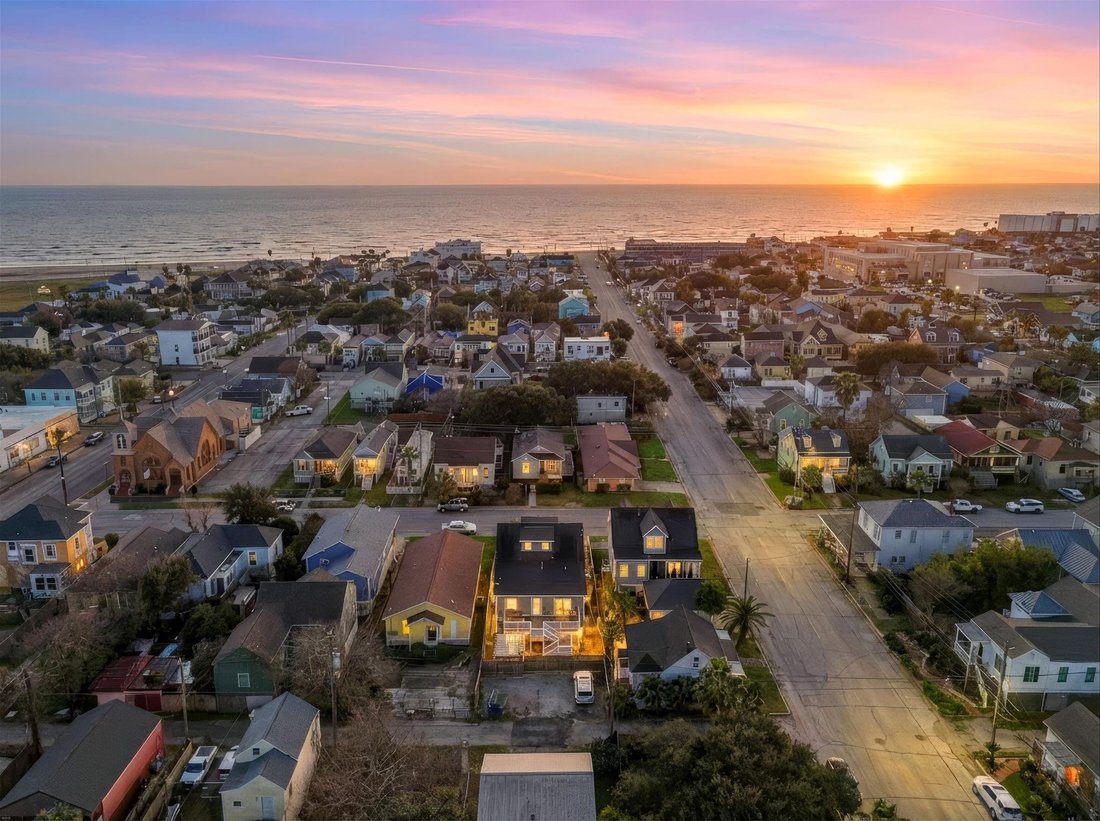 Galveston, Texas, United States 1 - 18155160