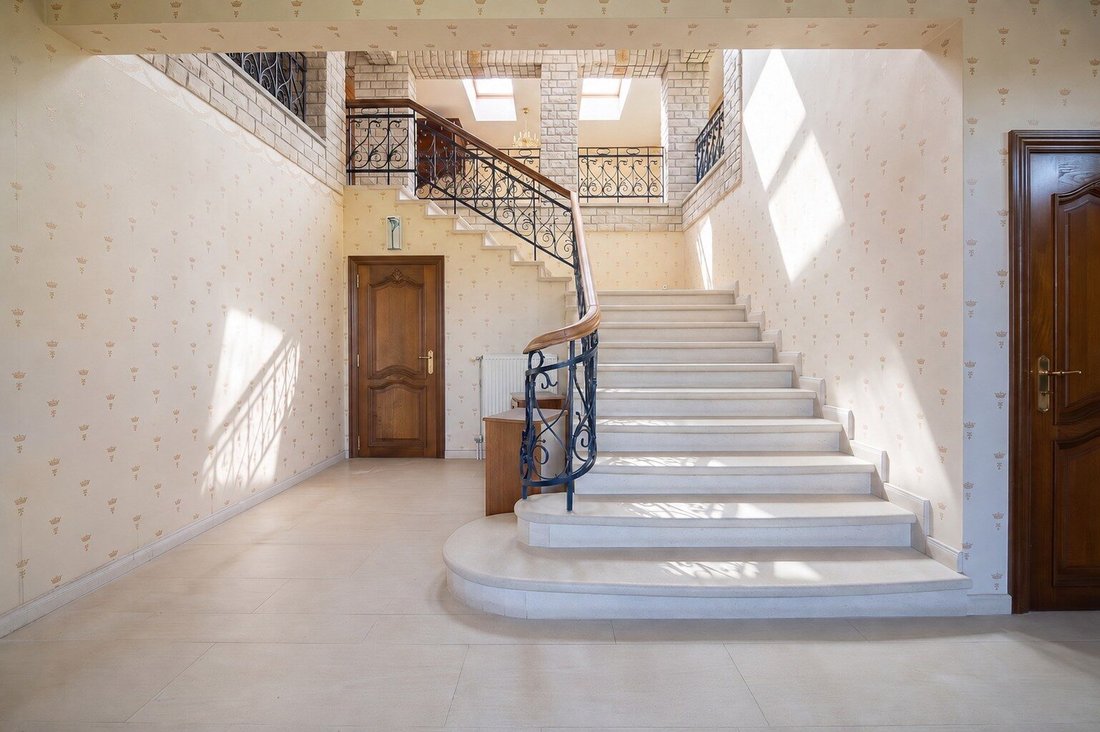 Villa in Anhee, Wallonia, Belgium 2 - 18156887