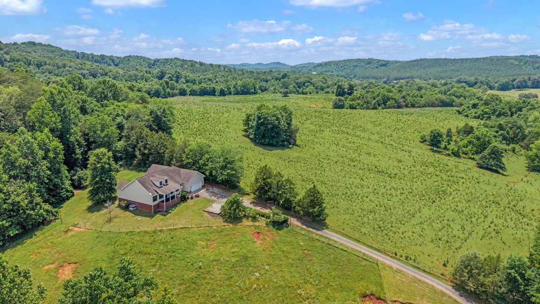 House in Riceville, Tennessee, United States 2 - 18158429