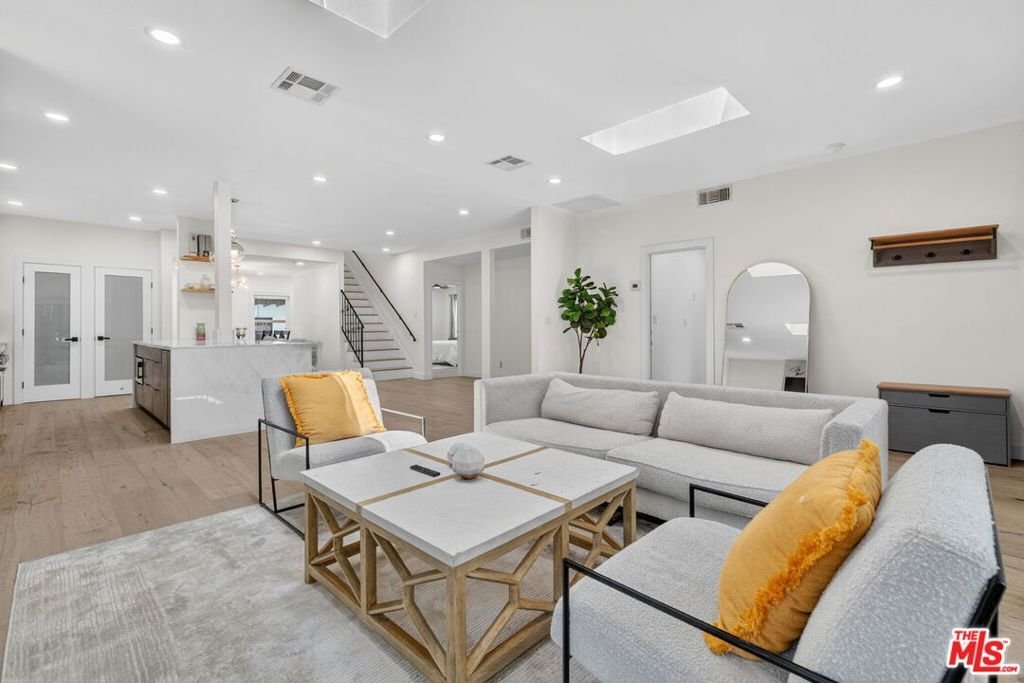 House in Los Angeles, California, United States 3 - 18167067