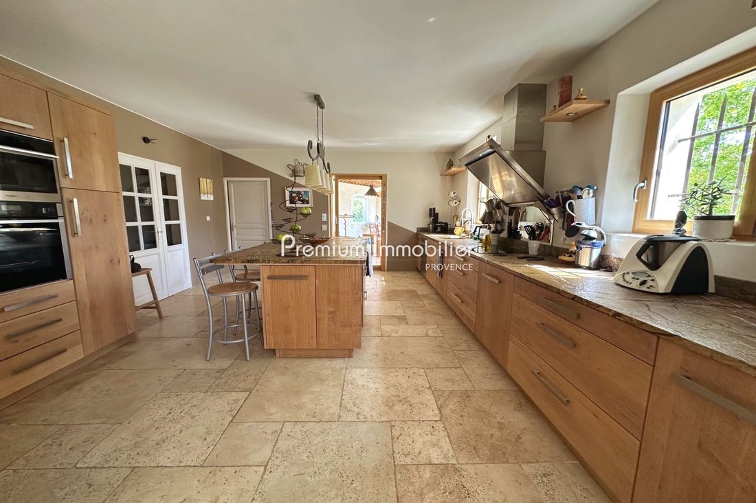 Villa in Granettes-Jauberte-Sainte Anne, Aix-en-Provence, France 3 - 18155681