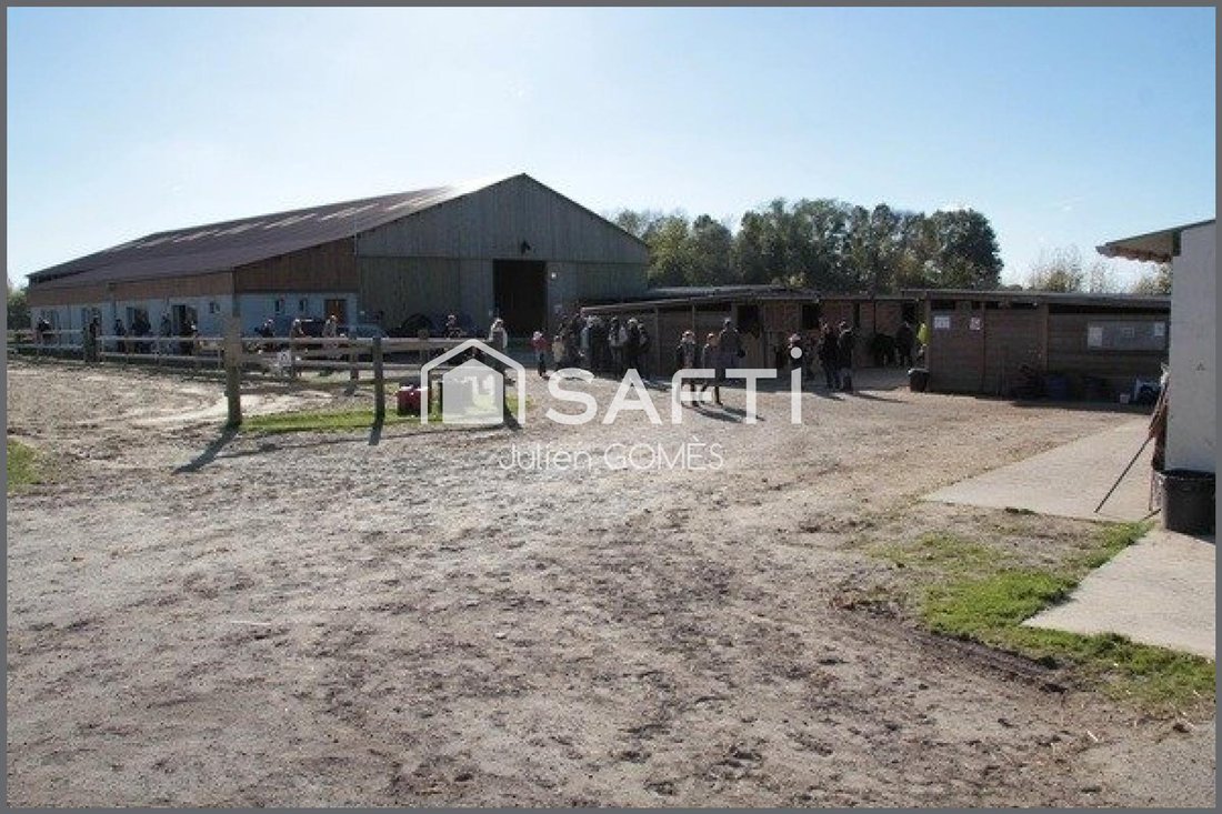 Marles-en-Brie, Ile-de-France, France 4 - 18157503