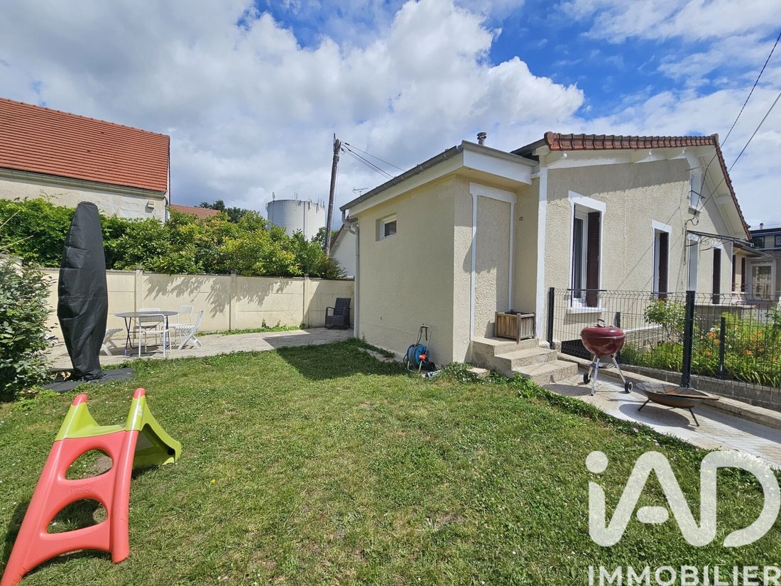 House in Foch, Maisons-Laffitte, France 5 - 17658698