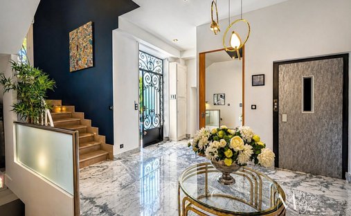 House in Vallergues, Cannes, France 1
